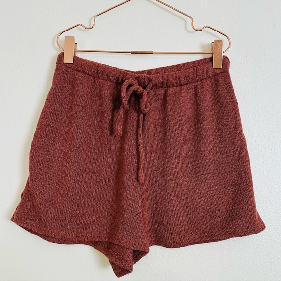 Zara Knit Mid Rise Shorts - Picture 4 of 7